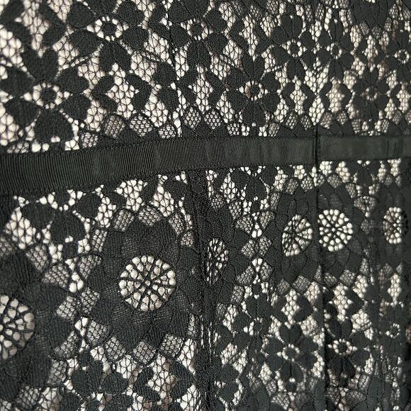 Maggy London Sheath Dress Size 10 Nude Black Lace Overlay Star Flower NWT - Picture 9 of 16